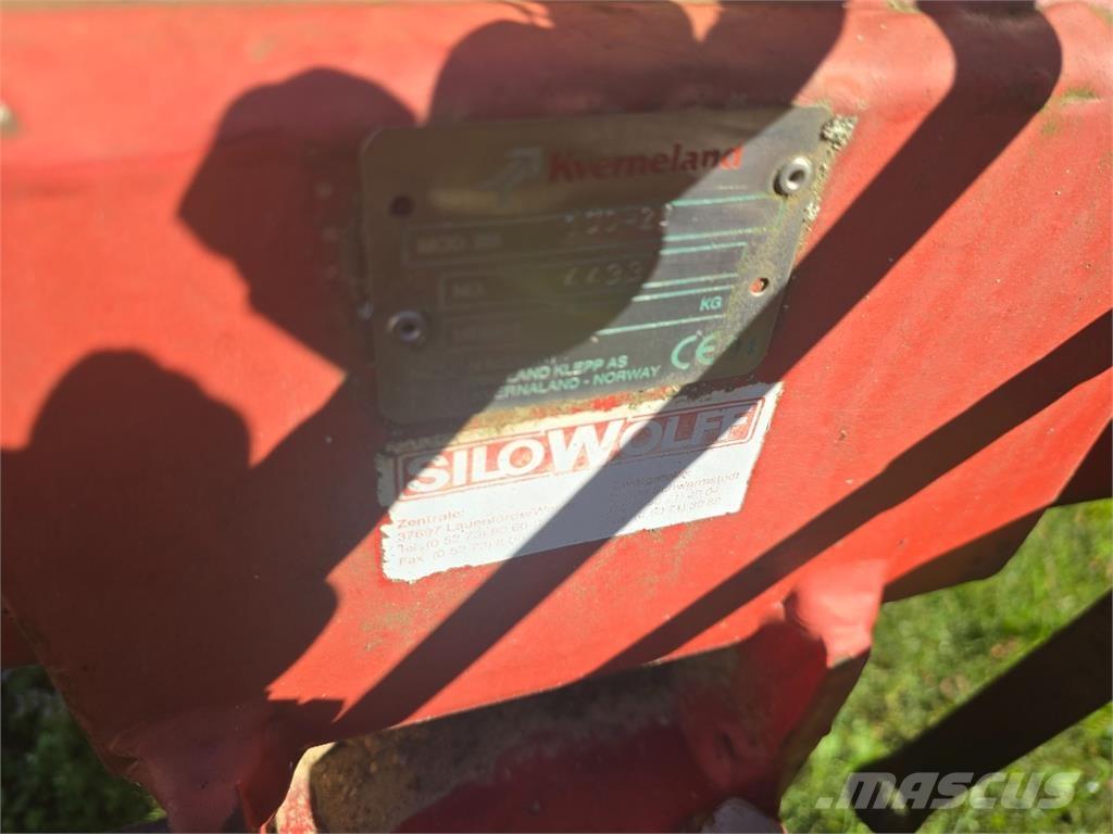 Kverneland BB 100 Plugi