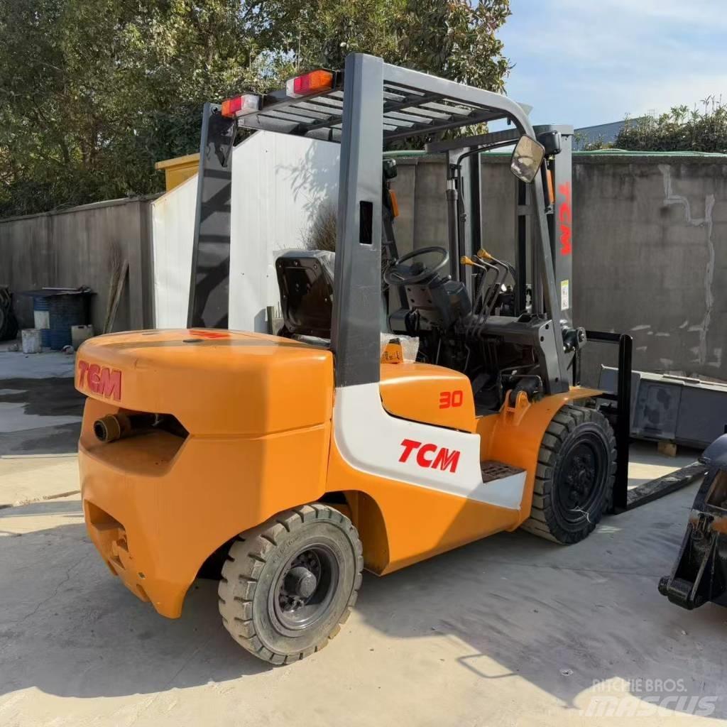 TCM FD 30 Dizelski viličarji