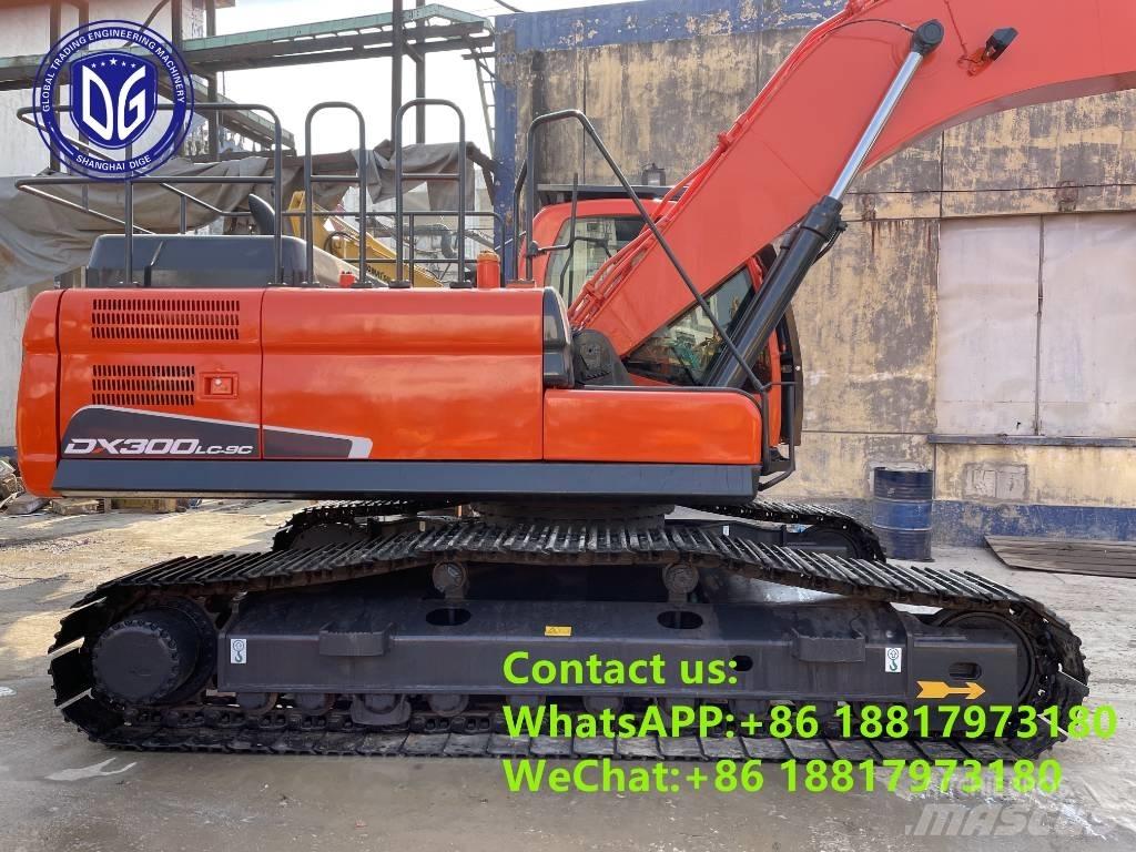 Doosan DX 300 LC Bagri goseničarji