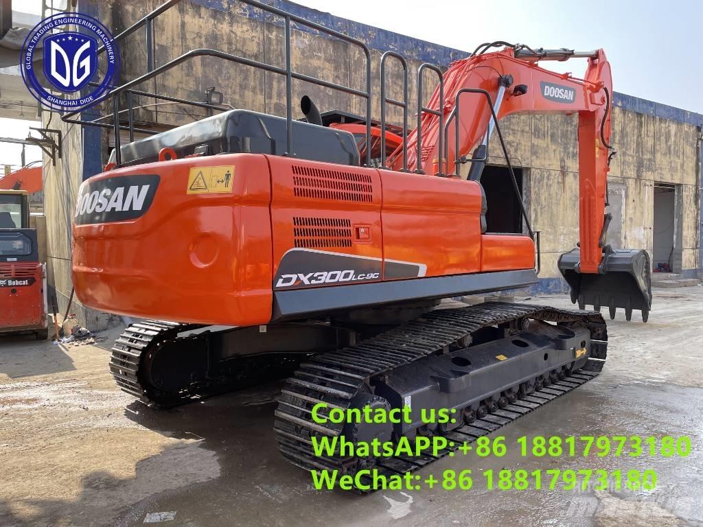 Doosan DX 300 LC Bagri goseničarji