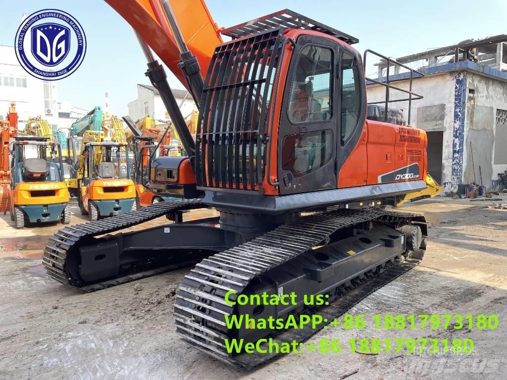 Doosan DX 300 LC Bagri goseničarji