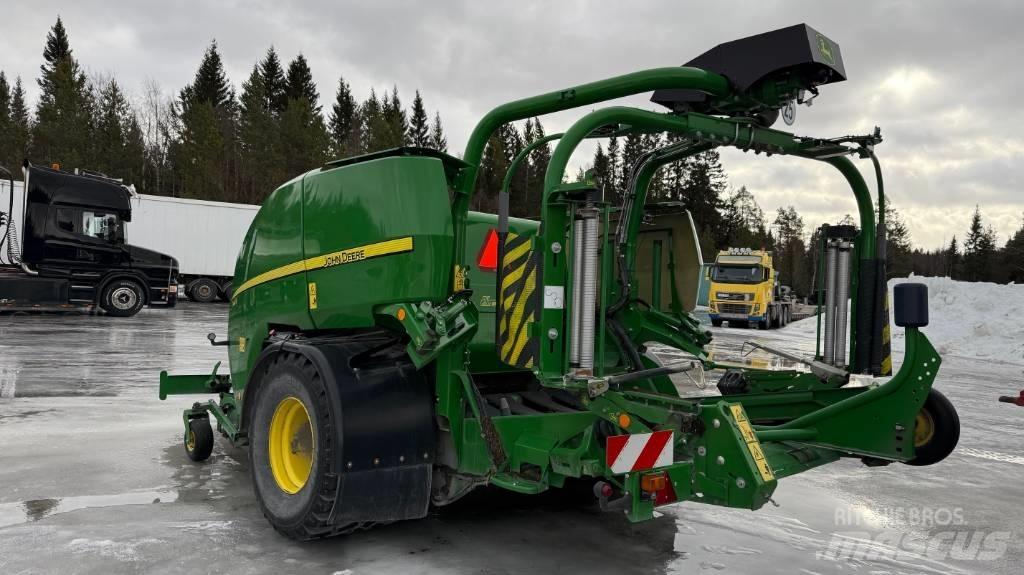 John Deere C 441 R Balirke (okrogle bale)
