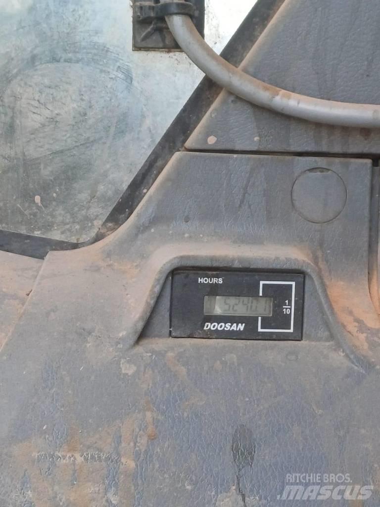 Doosan DX 350 LC-7 Bagri goseničarji