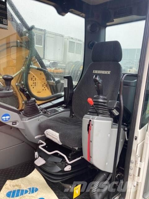 Liebherr A920 Bagri na kolesih