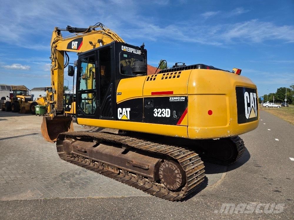 CAT 323DL Bagri goseničarji