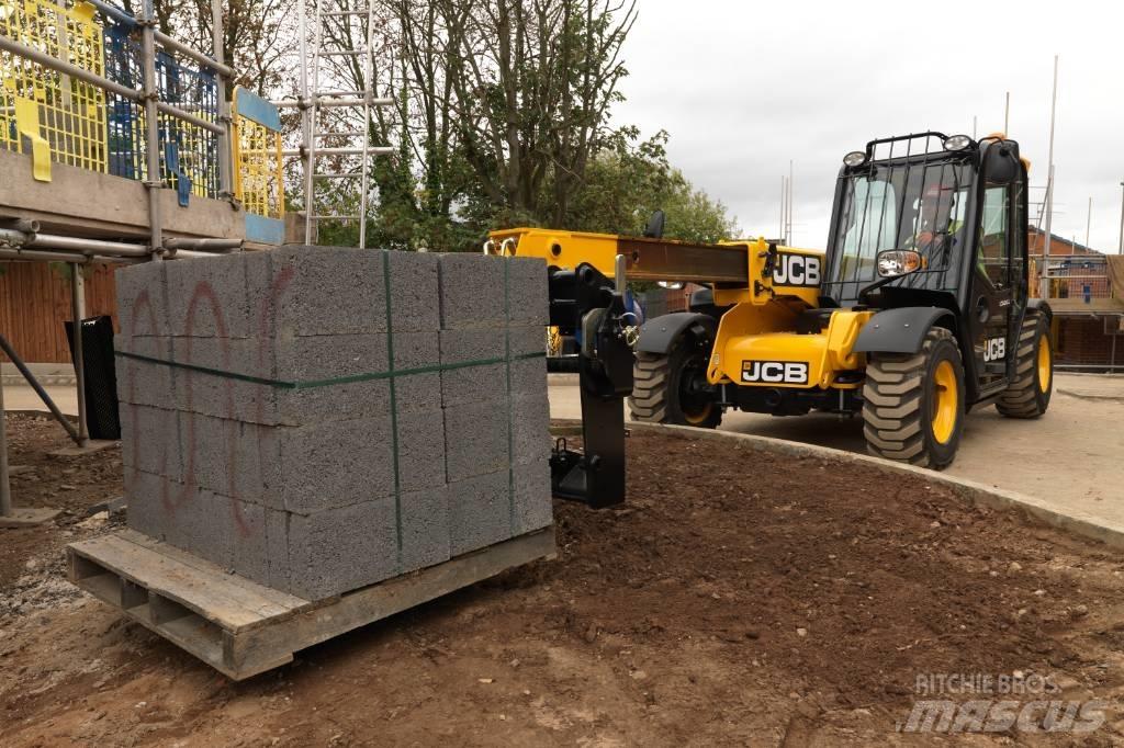 JCB 525-60 Teleskopski viličarji
