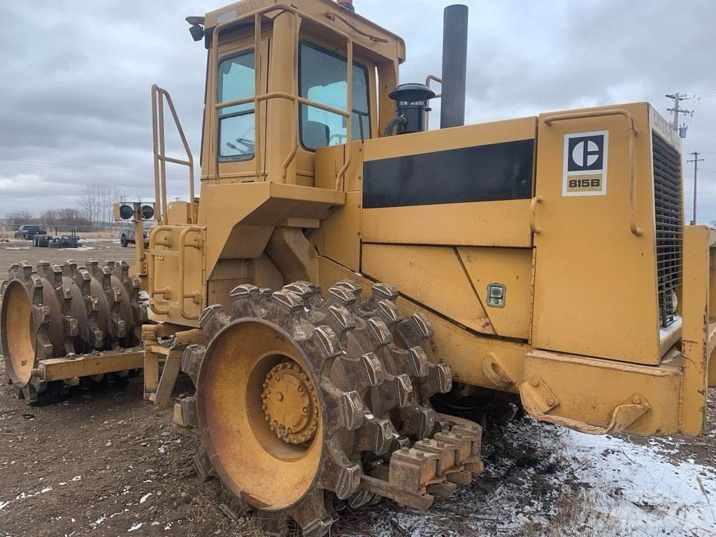 CAT 815 B Kompaktorji tal