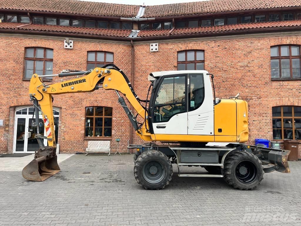 Liebherr A 910 Comp Bagri na kolesih