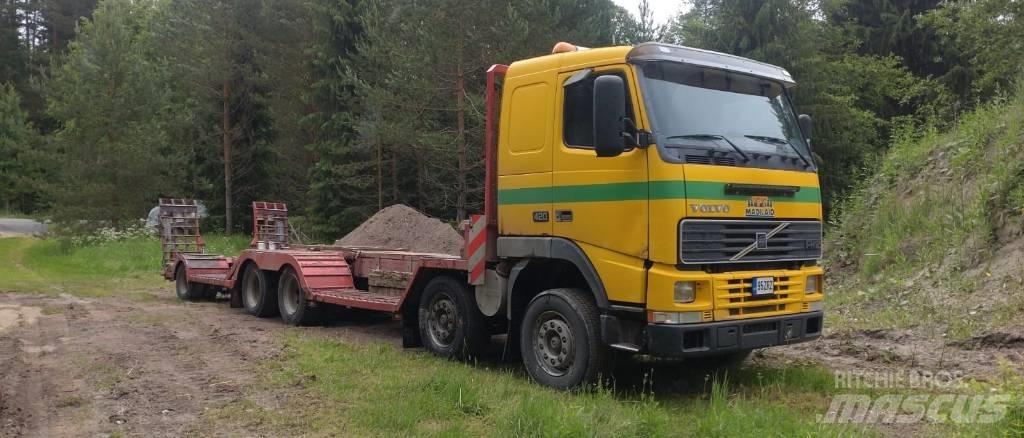 Volvo FH 12 Tovornjaki za prevoz gozdnih strojev