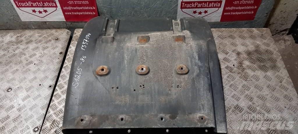 Scania R 440.   1357599 Osi