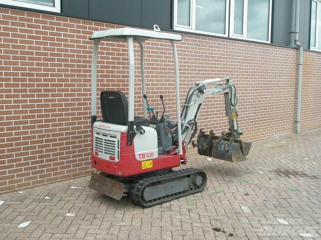 Takeuchi TB108 Mini bagri <7t