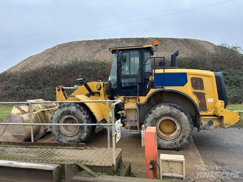 CAT 962 M Kolesni nakladalci