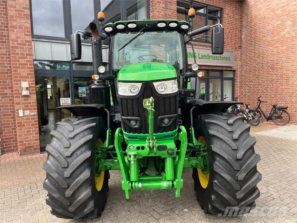 John Deere 6215R Traktorji