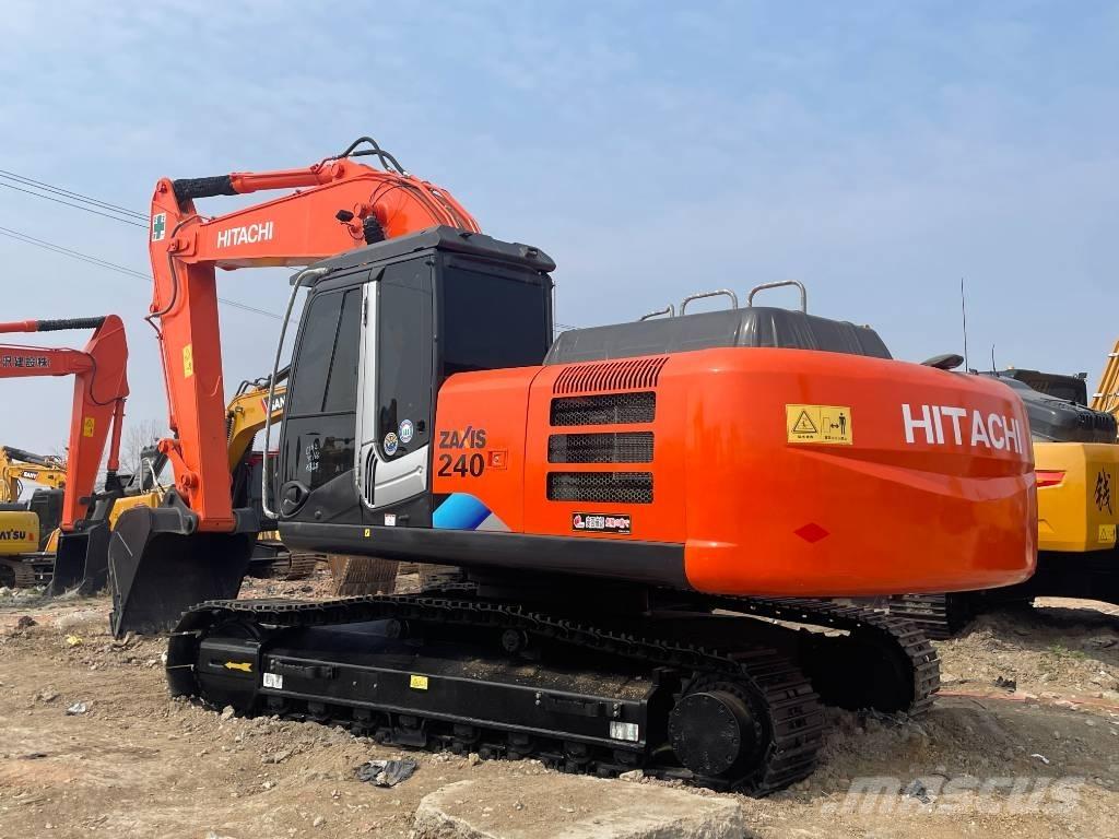 Hitachi ZX 240 Bagri goseničarji