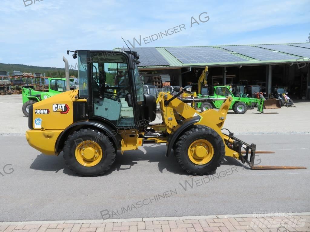 CAT 906M Kolesni nakladalci