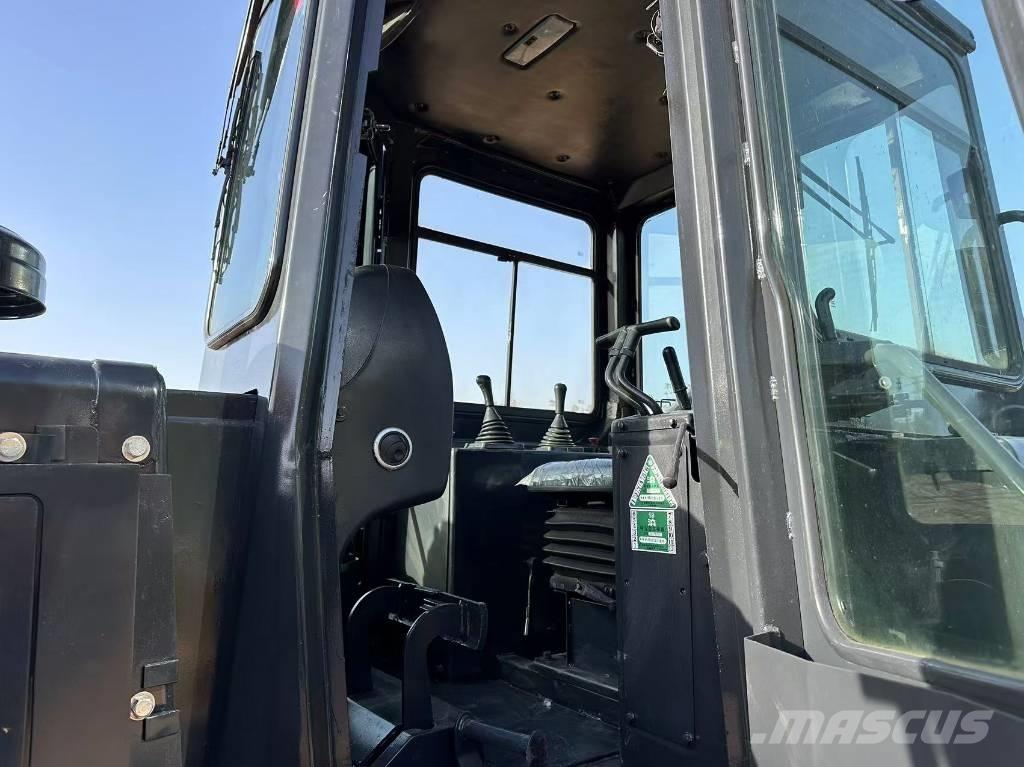 Shantui SD22 Buldožerji goseničarji