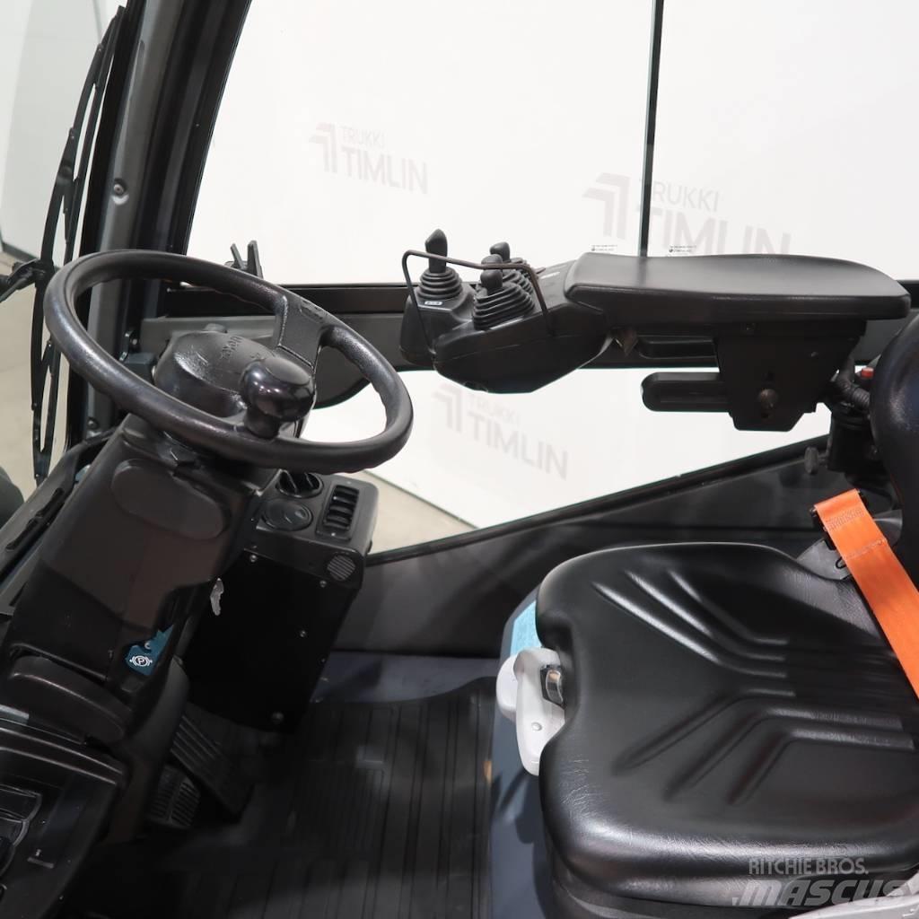 Toyota 02-8FGF25 Plinski viličarji