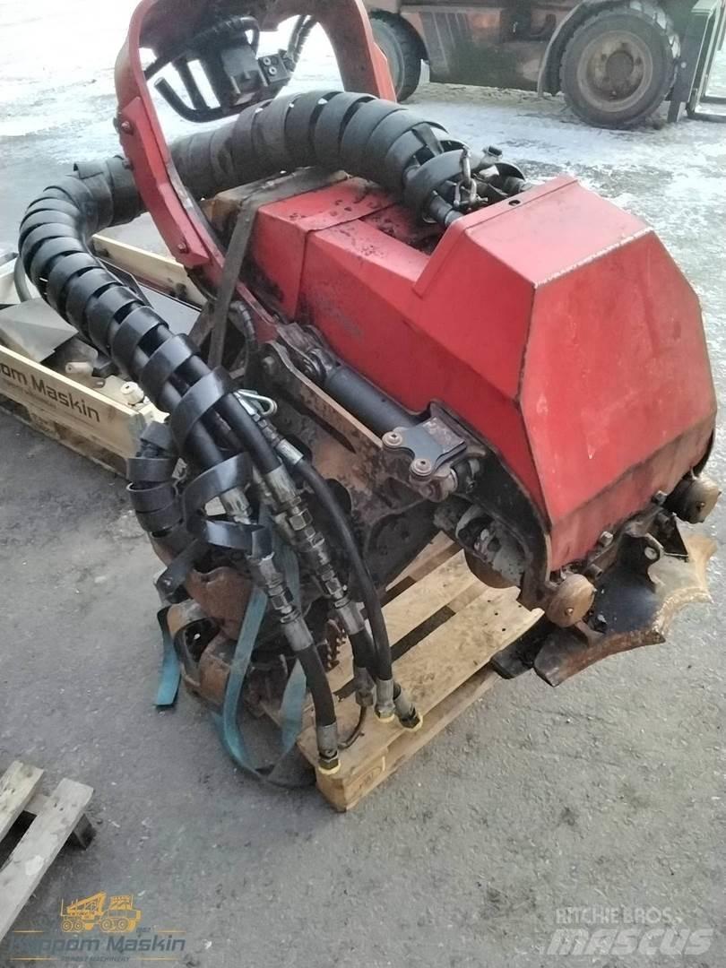 Komatsu C93 Glave za kombajne