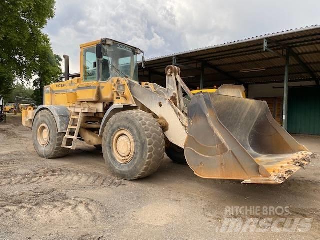 Volvo L 150 Kolesni nakladalci