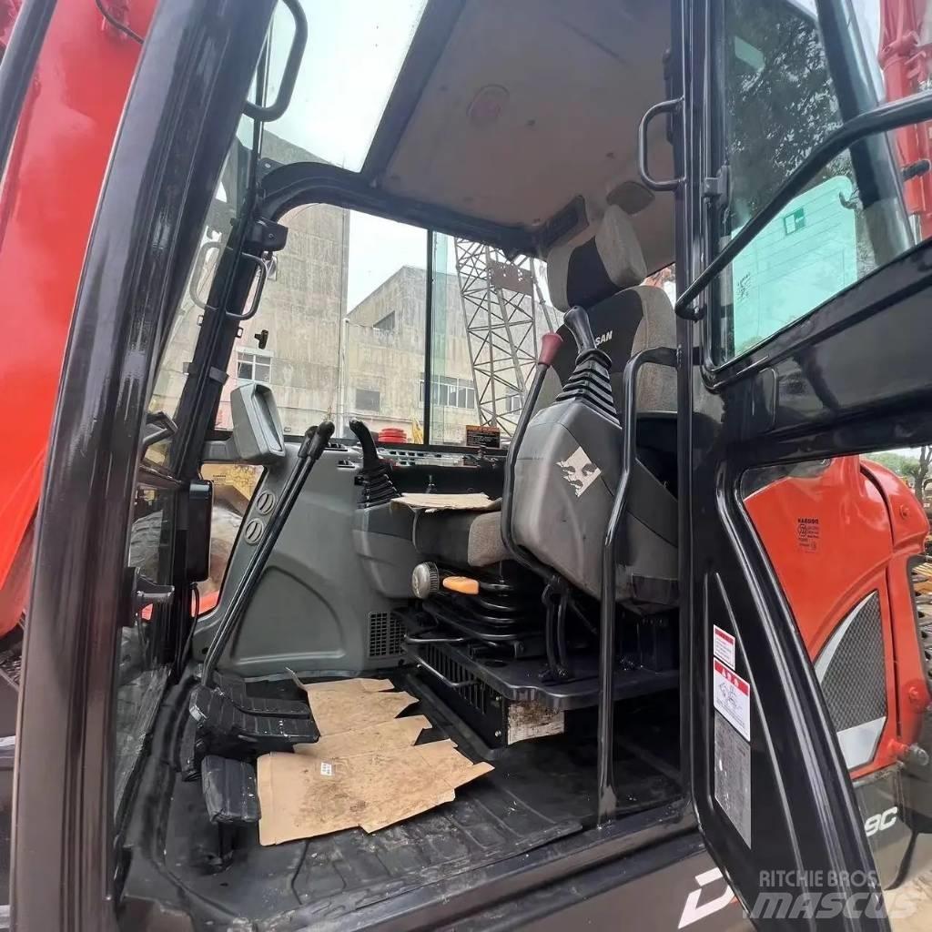 Doosan DX 60-9C Mini bagri <7t