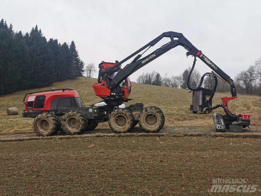 Komatsu 931 XC Harvesterji