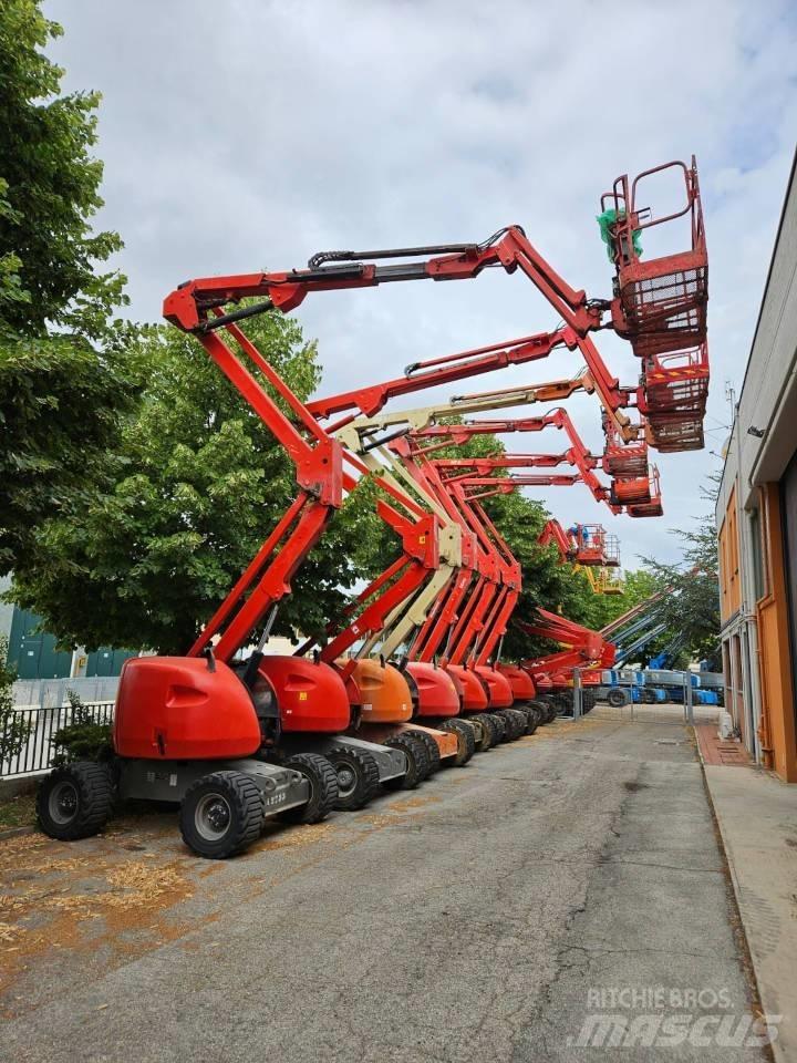 JLG 450 AJ Zglobne dvižne ploščadi