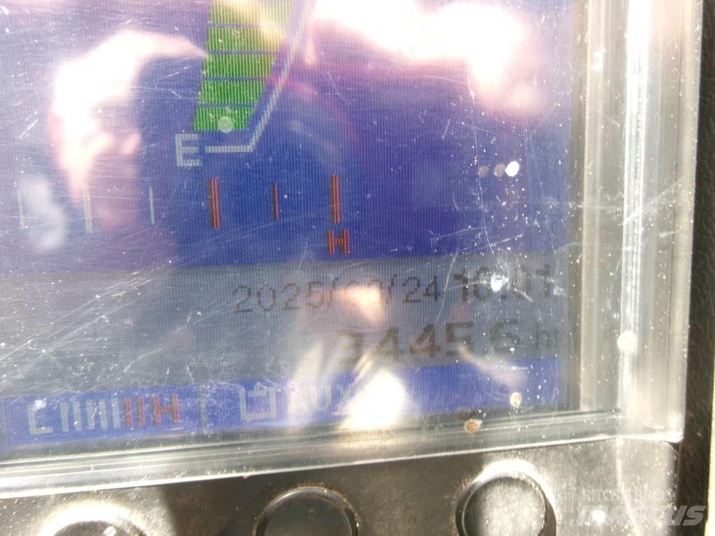 Takeuchi TB 240 Mini bagri <7t