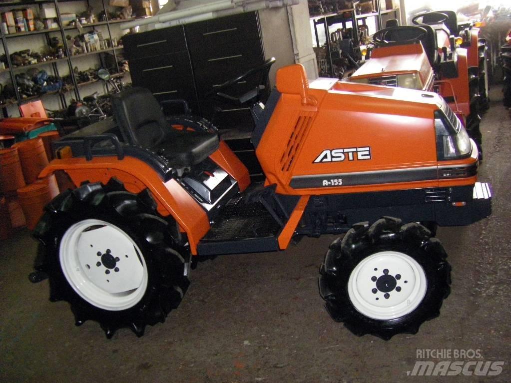 Kubota ASTE A-155 Traktorji