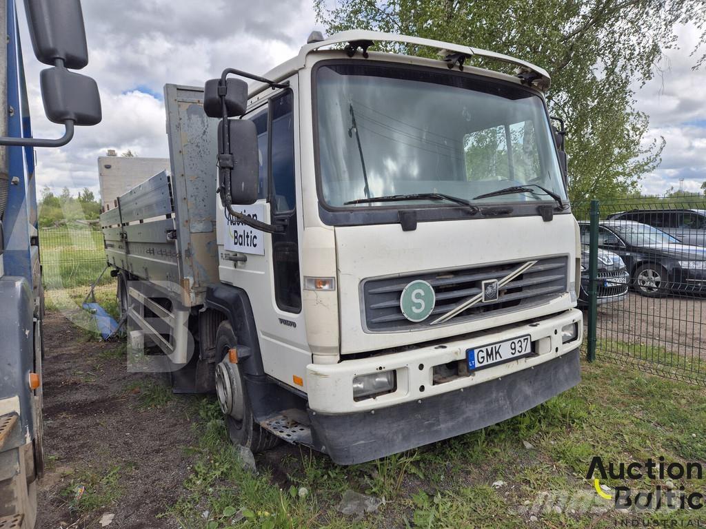 Volvo FL6 Tovornjaki s kesonom/platojem