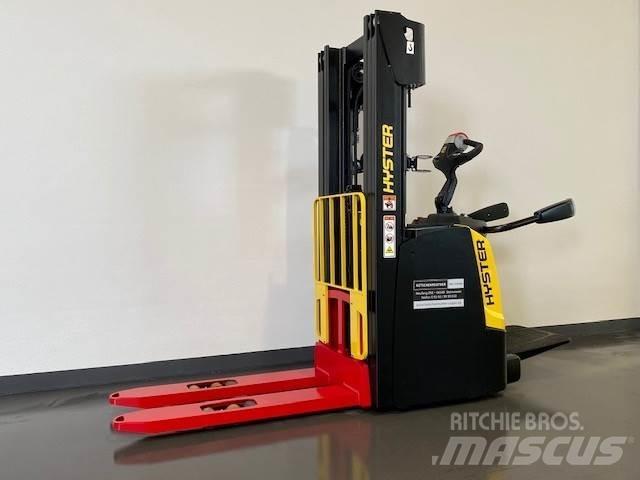 Hyster S1.6S IL Ročni električni viličar
