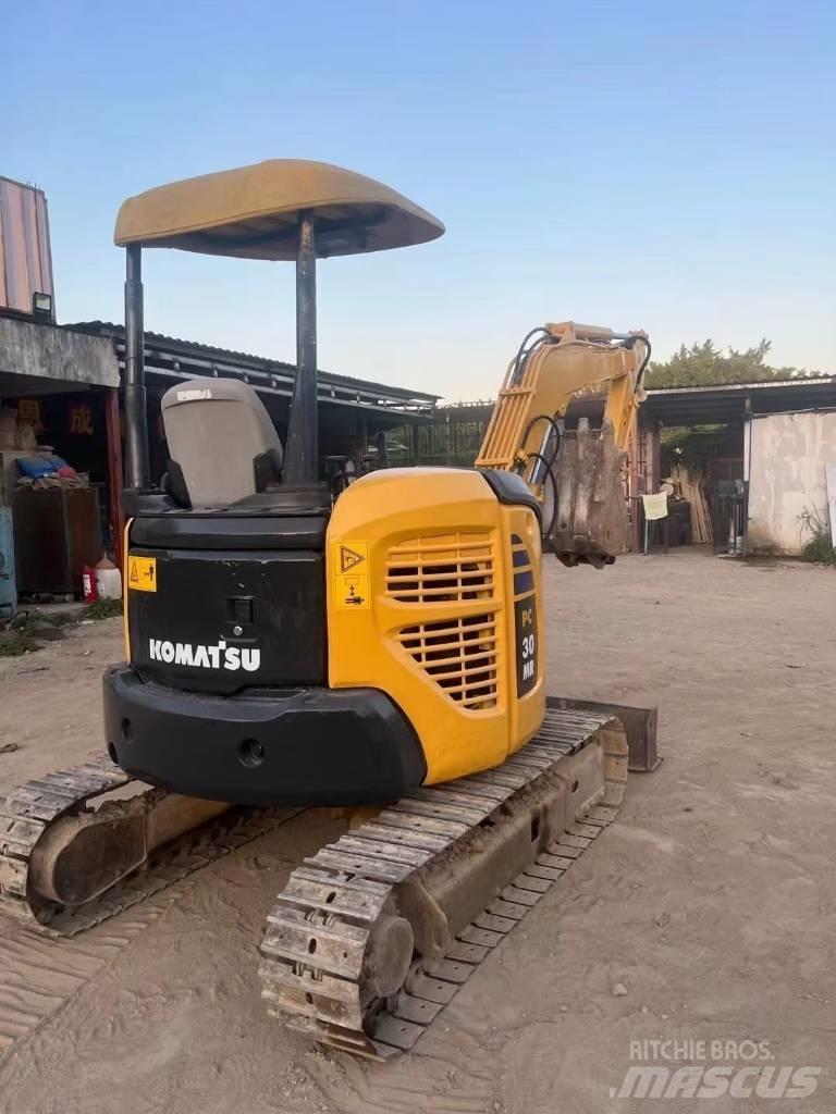 Komatsu PC30 MR Mini bagri <7t