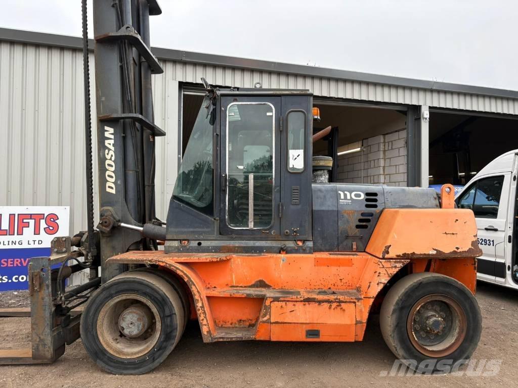Doosan D 110 S-5 Dizelski viličarji