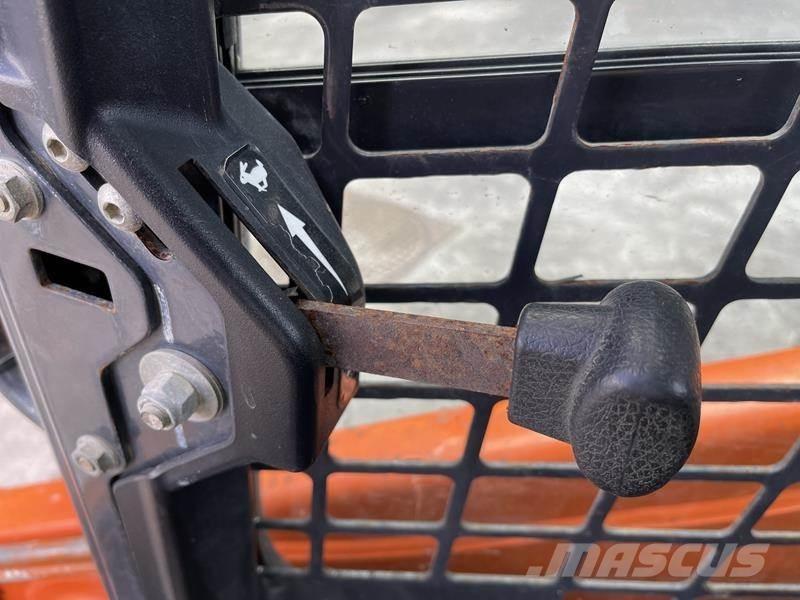 Bobcat S 450 Kolesni nakladalci