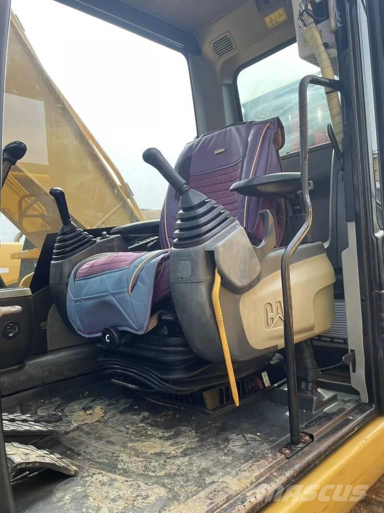 CAT 320d Bagri goseničarji