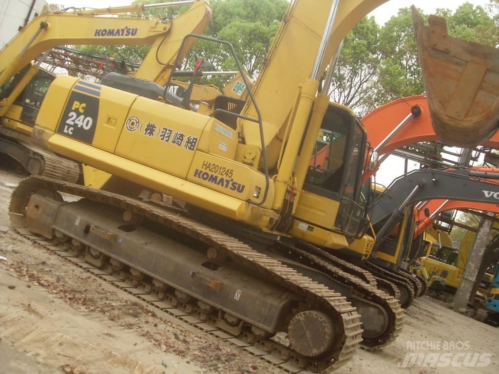 Komatsu PC240 Bagri goseničarji