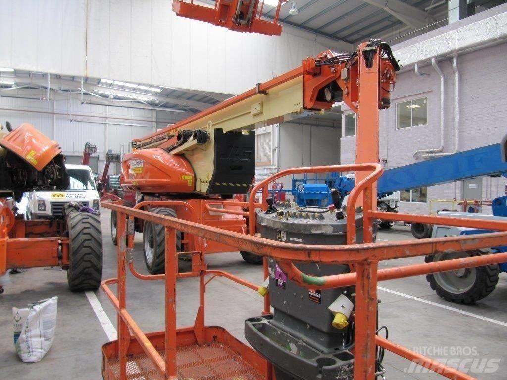 JLG 1250 AJP Zglobne dvižne ploščadi