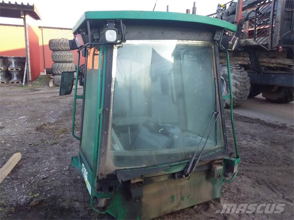 Timberjack 1710d Kabine in notranjost