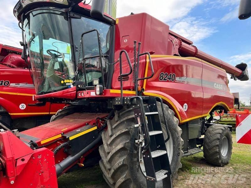 Case IH 8240 Kombajni