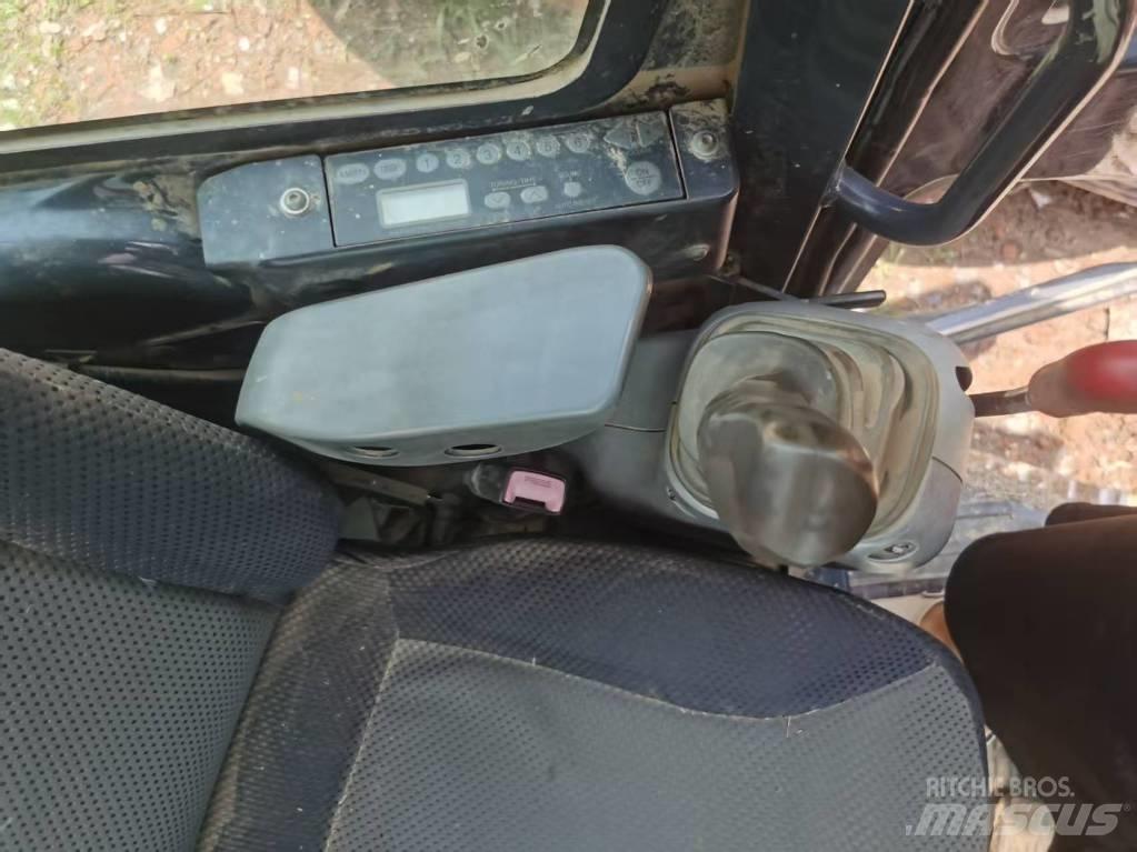Hitachi ZX 55 USR Mini bagri <7t