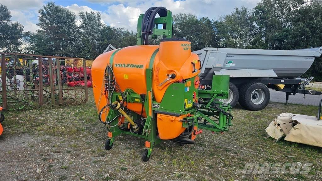 Amazone UF 901 Vlečne škropilnice