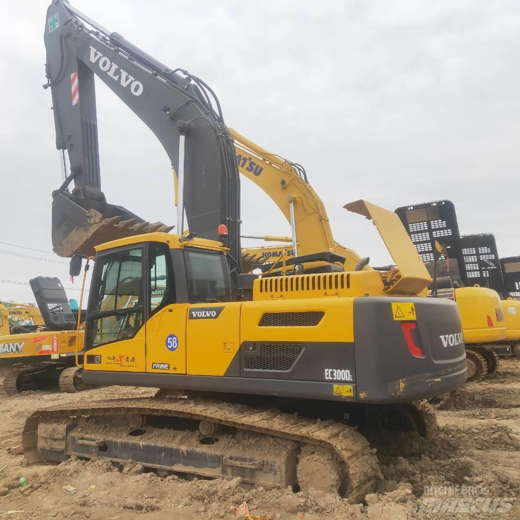 Volvo EC 300 D Bagri goseničarji