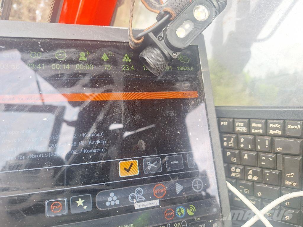 Komatsu 911 Harvesterji