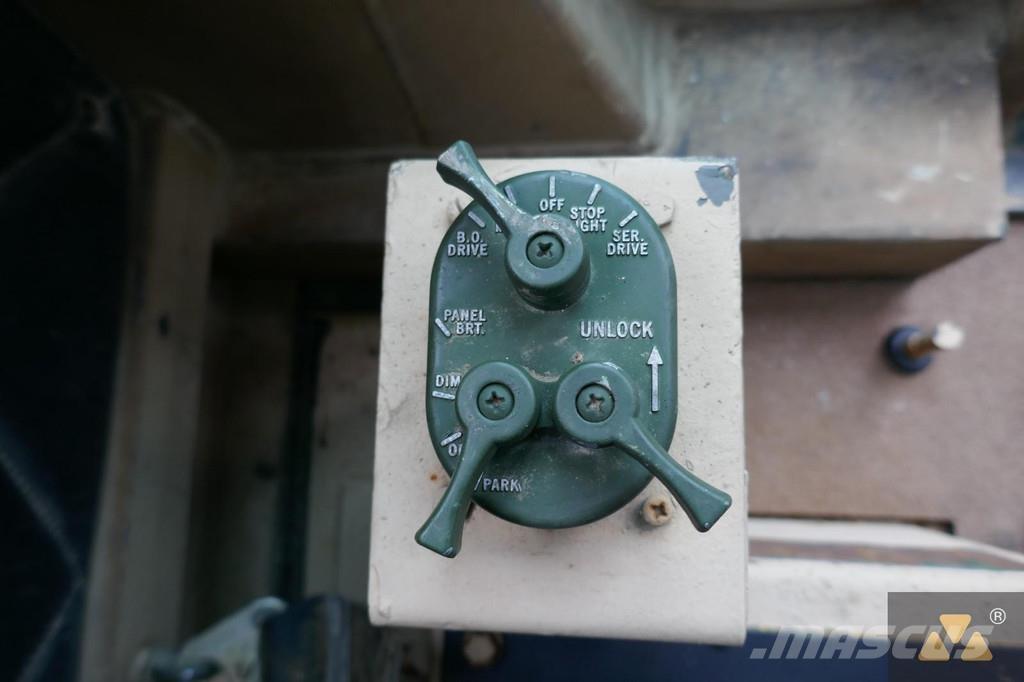 CAT 130G Ex-army Grederji