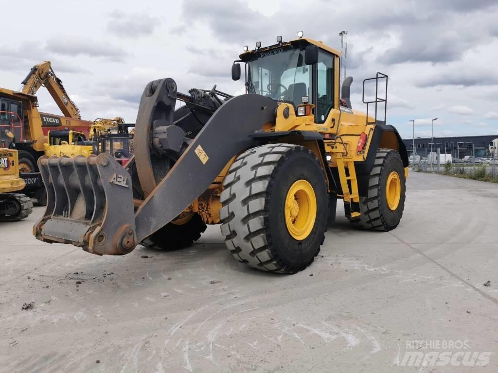 Volvo L250G Kolesni nakladalci