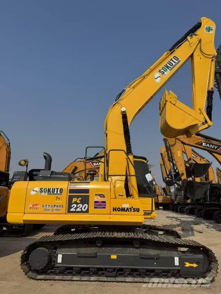 Komatsu 220-8 Bagri goseničarji