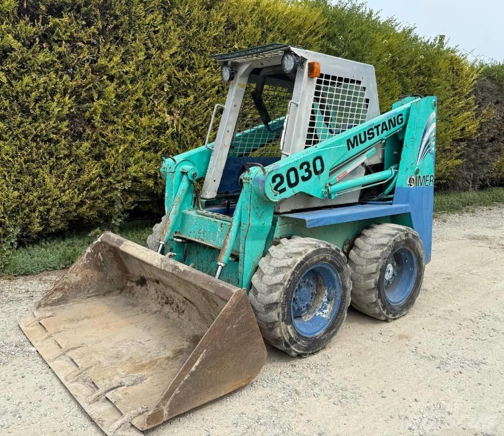 Gehl SL3825 Skid steer mini nakladalci