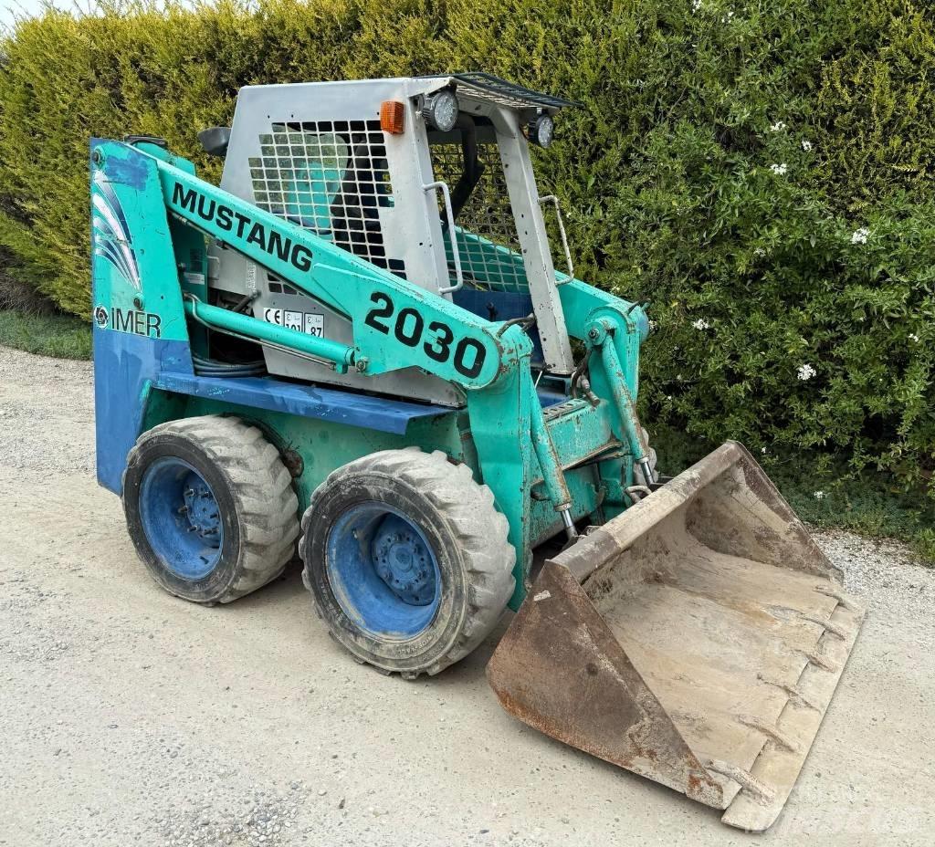 Gehl SL3825 Skid steer mini nakladalci