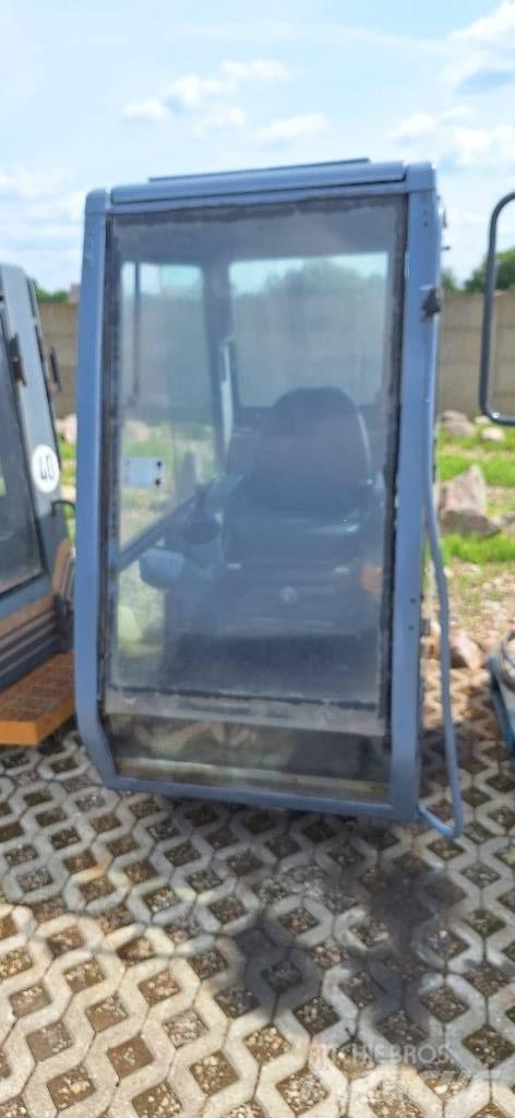 CASE 988 CK Kabine in notranjost