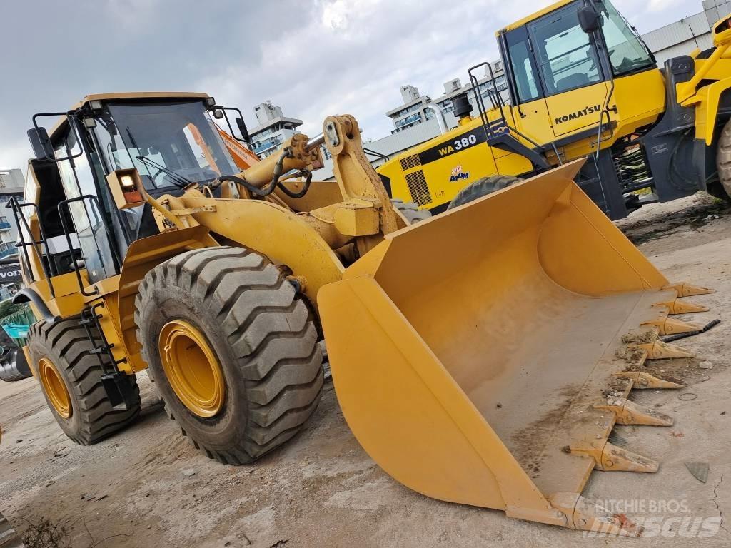 CAT 966 H Kolesni nakladalci