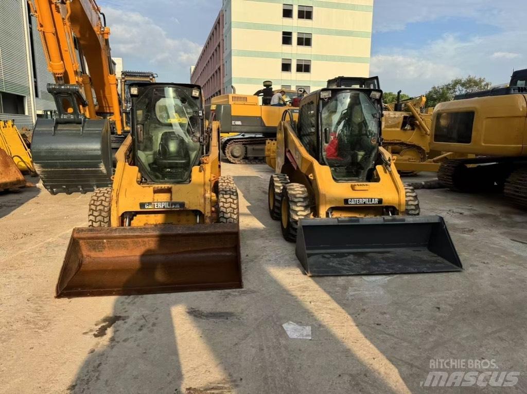 CAT 246 C Skid steer mini nakladalci